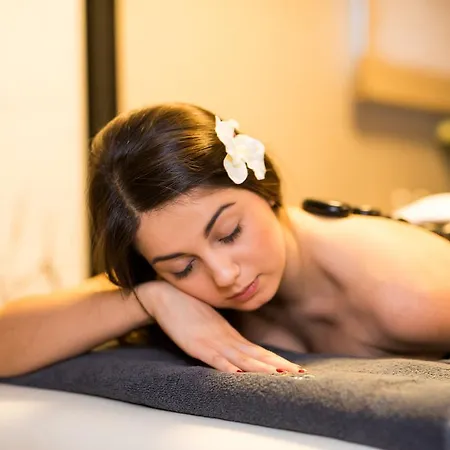 Otel & Polanica-Zdroj